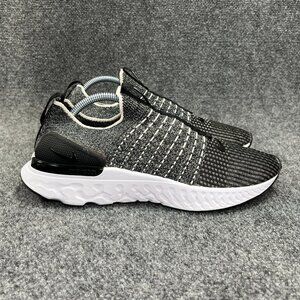 Nike React Phantom Run Flyknit 2 Running Shoes Men's 9 Black Athletic Sneakers